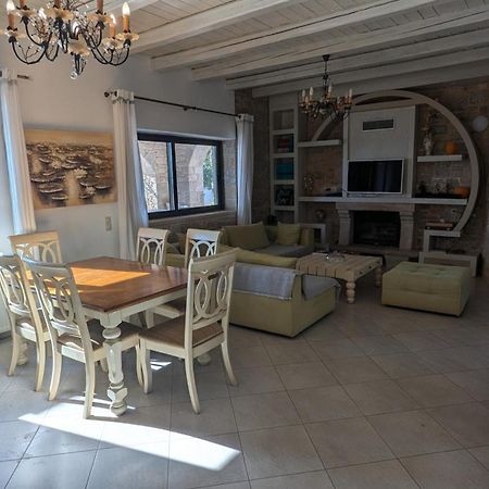 Magnificent, Authentic Private Villa And The Guest House 卡德哈米利 外观 照片