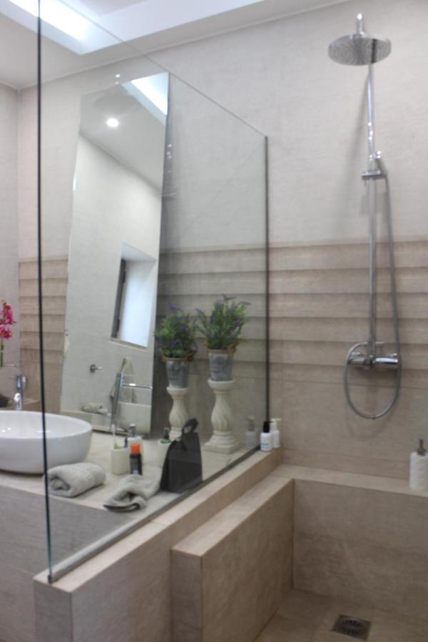 Magnificent, Authentic Private Villa And The Guest House 卡德哈米利 外观 照片