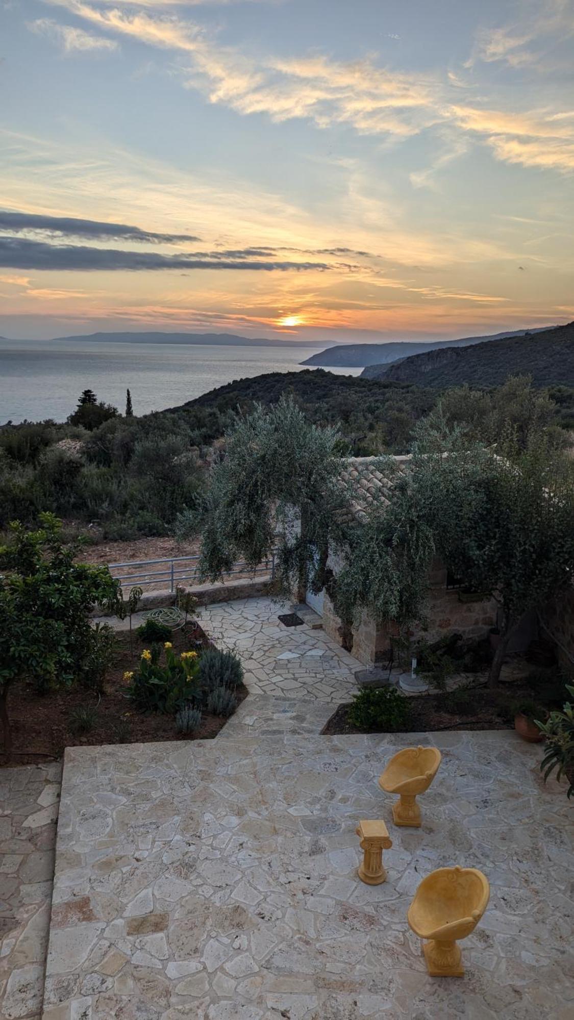 Magnificent, Authentic Private Villa And The Guest House 卡德哈米利 外观 照片